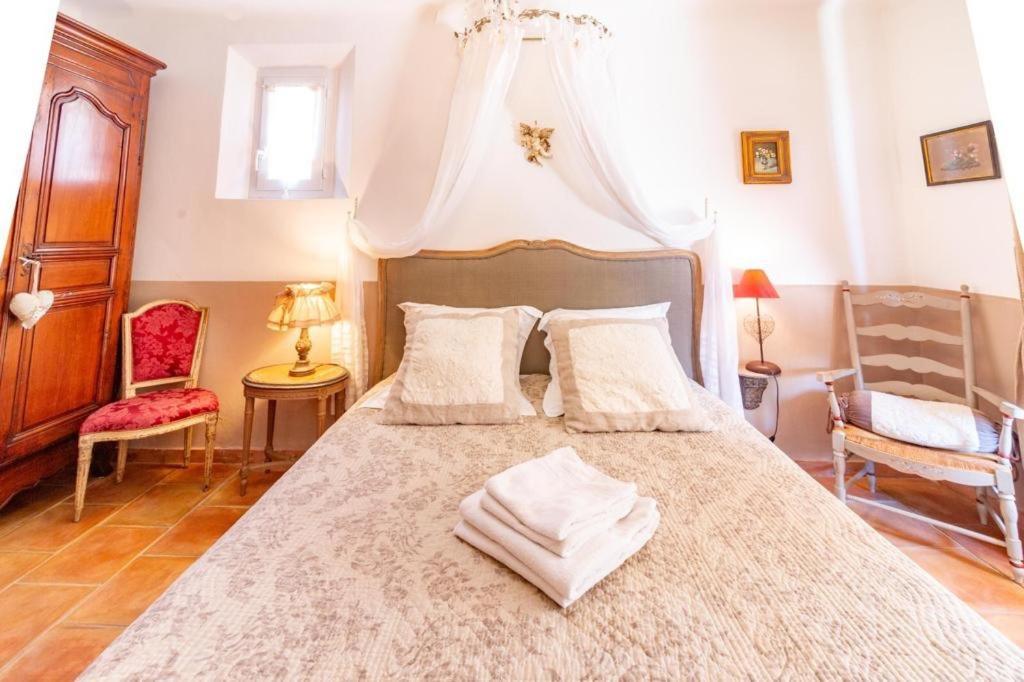 Mas De L'Olivette Bed and Breakfast Cotignac Eksteriør billede